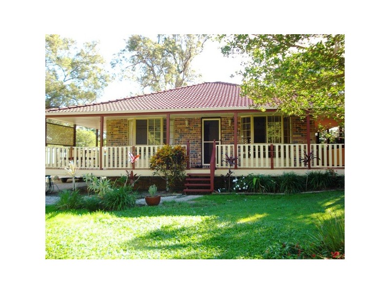 35 Kardinia Street, Macleay Island QLD 4184