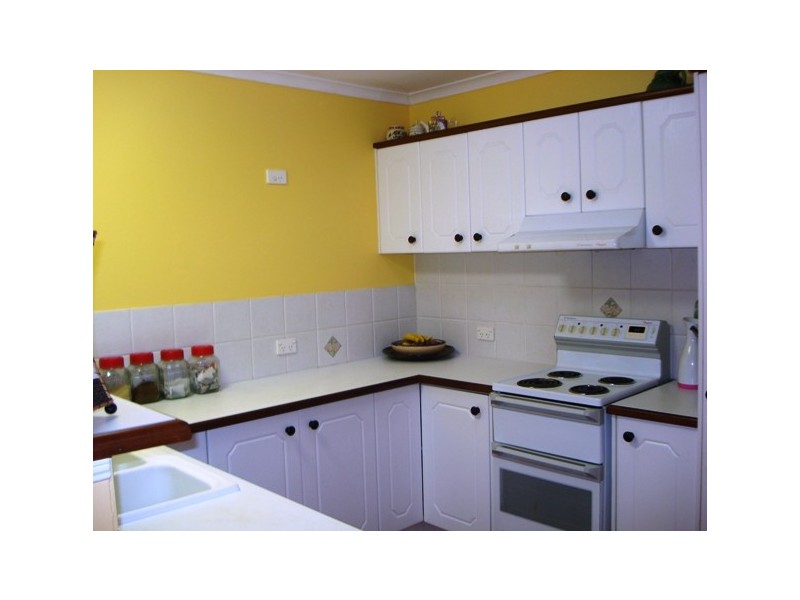 35 Kardinia Street, Macleay Island QLD 4184