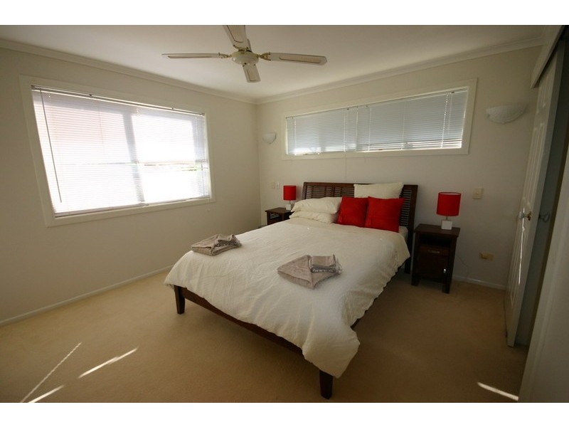 3 Coorong Street, Macleay Island QLD 4184
