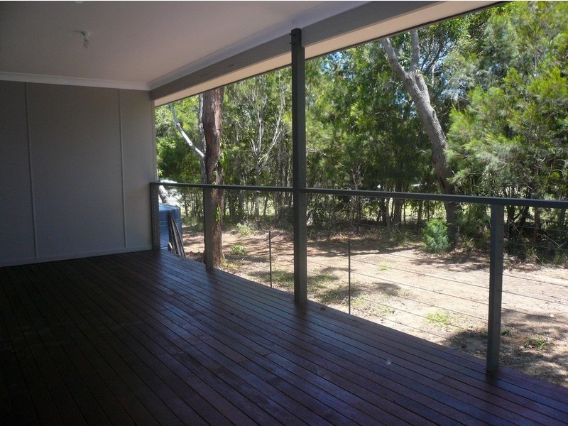 9 Sentosa Terrace, Macleay Island QLD 4184