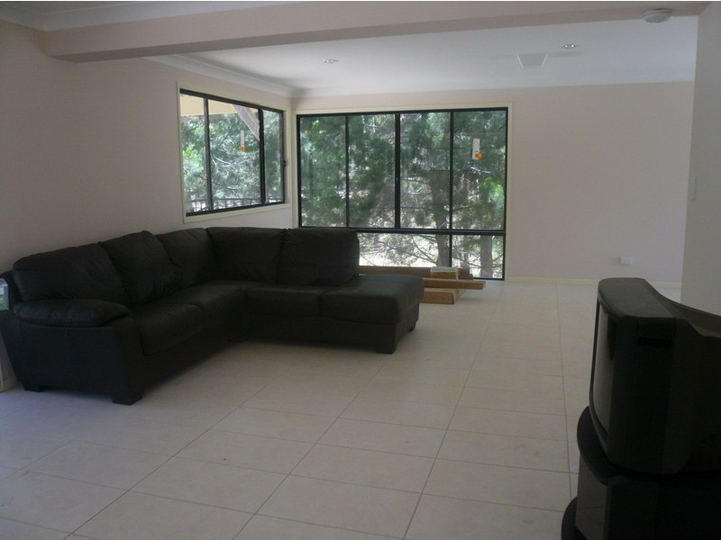 14 Heron Street, Macleay Island QLD 4184