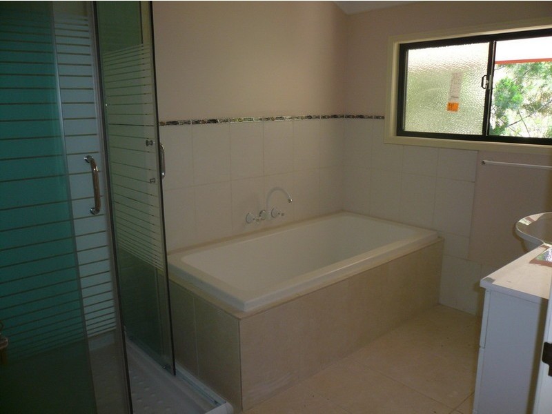 14 Heron Street, Macleay Island QLD 4184