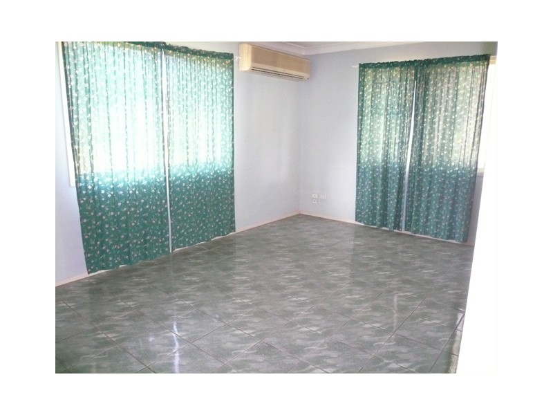 9 Michael Street, Macleay Island QLD 4184