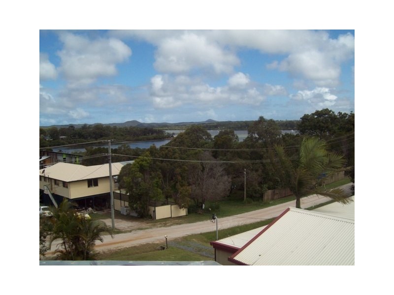 11 Camena  Street, Macleay Island QLD 4184