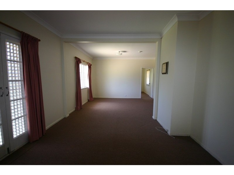 138-140 High Central Road, Macleay Island QLD 4184