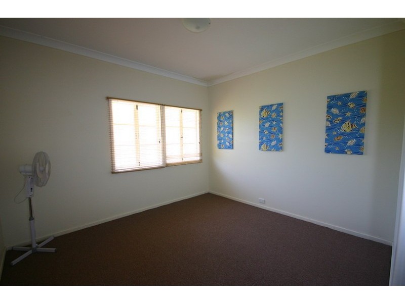 138-140 High Central Road, Macleay Island QLD 4184