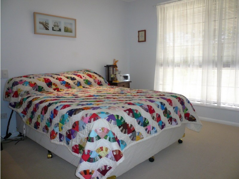 288-296 High Central Rd, Macleay Island QLD 4184