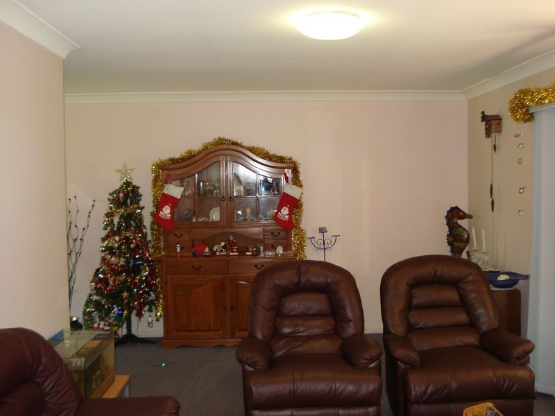 2 Michael Avenue, Lamb Island QLD 4184