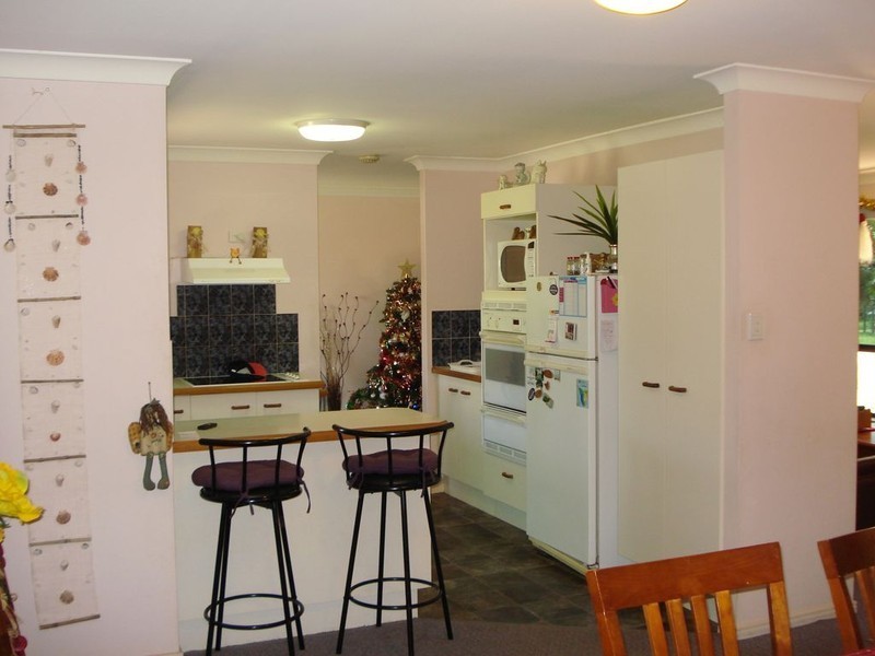 2 Michael Avenue, Lamb Island QLD 4184