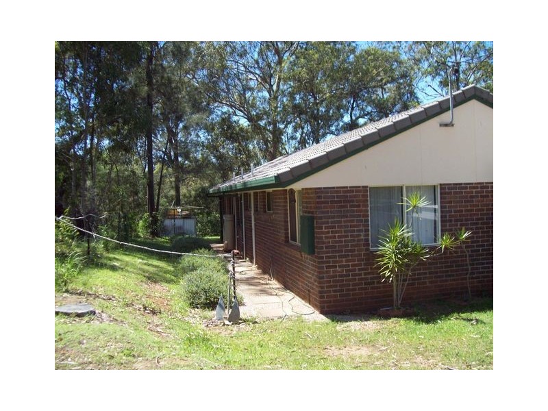 12  Bluewaters Crescent, Macleay Island QLD 4184