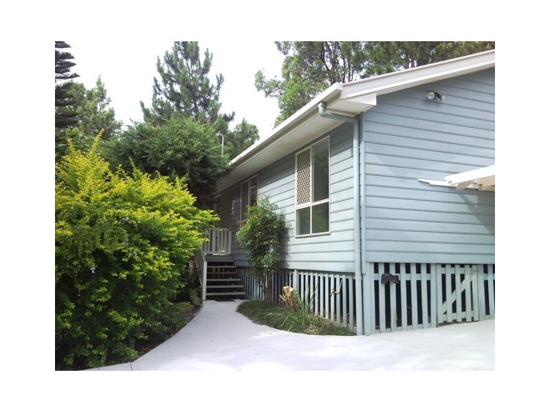 80 High Central Road, Macleay Island QLD 4184