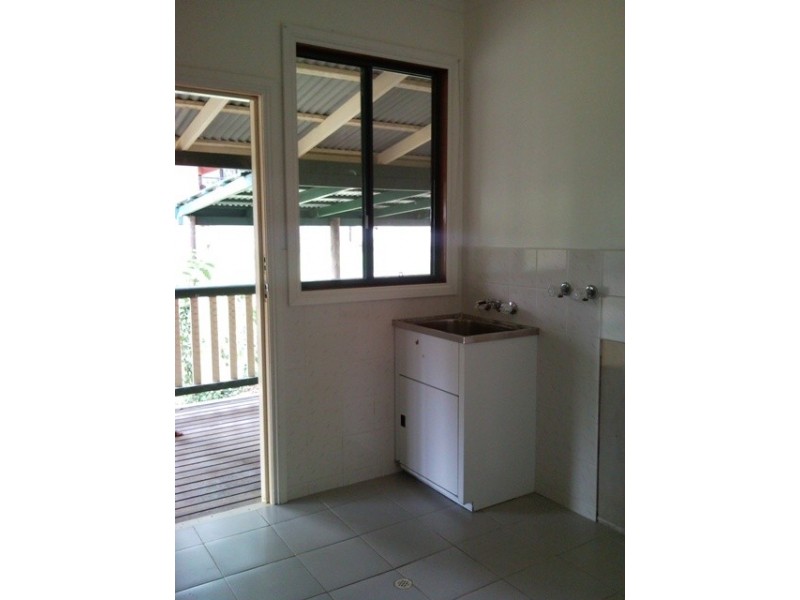 34 Warama Street, Macleay Island QLD 4184