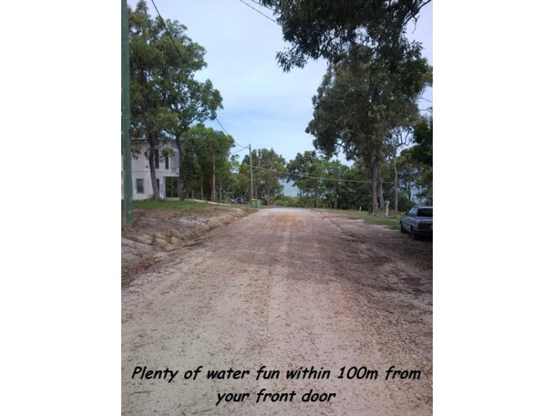 34 Warama Street, Macleay Island QLD 4184