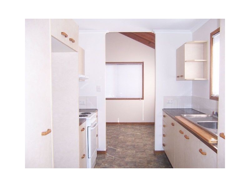 28 Jan Street, Macleay Island QLD 4184