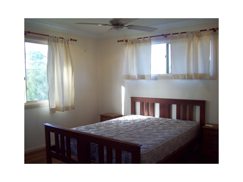 54 Scotts Road, Macleay Island QLD 4184