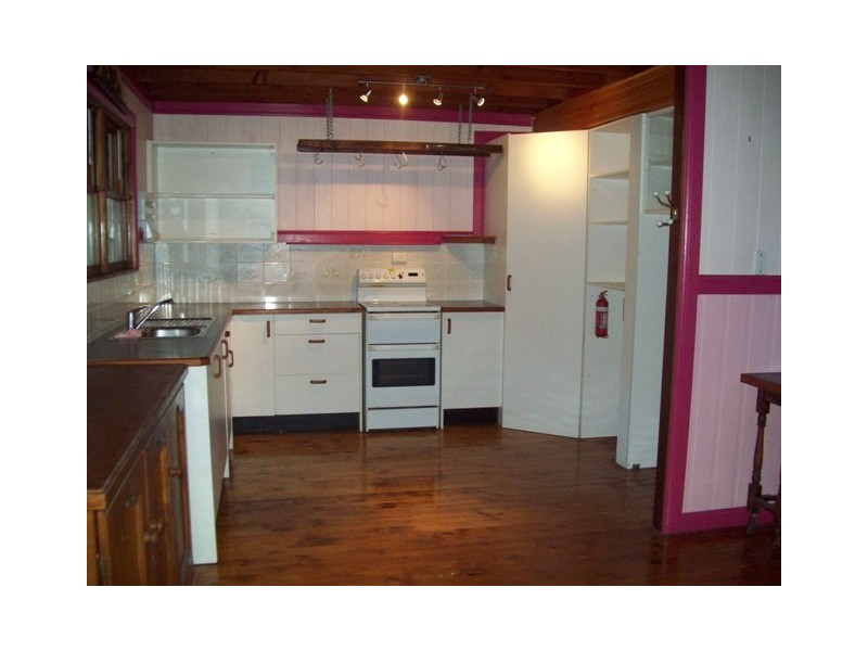 17 Coondooroopa Drive, Macleay Island QLD 4184