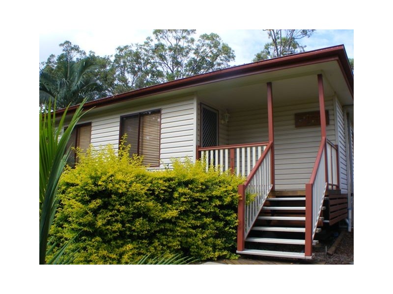 132 Western Road, Macleay Island QLD 4184