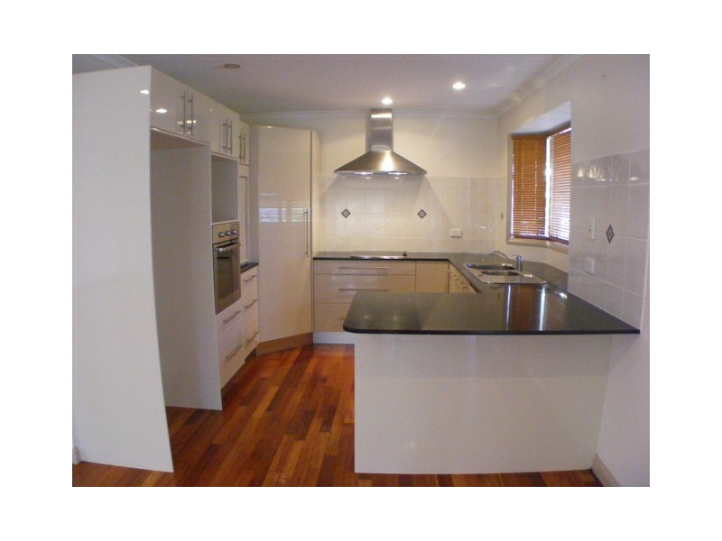 132 Western Road, Macleay Island QLD 4184