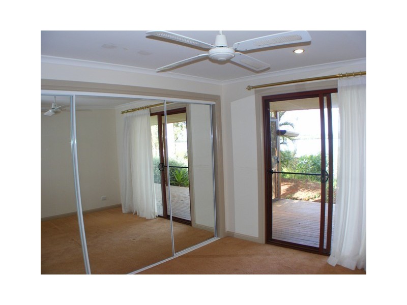 132 Western Road, Macleay Island QLD 4184