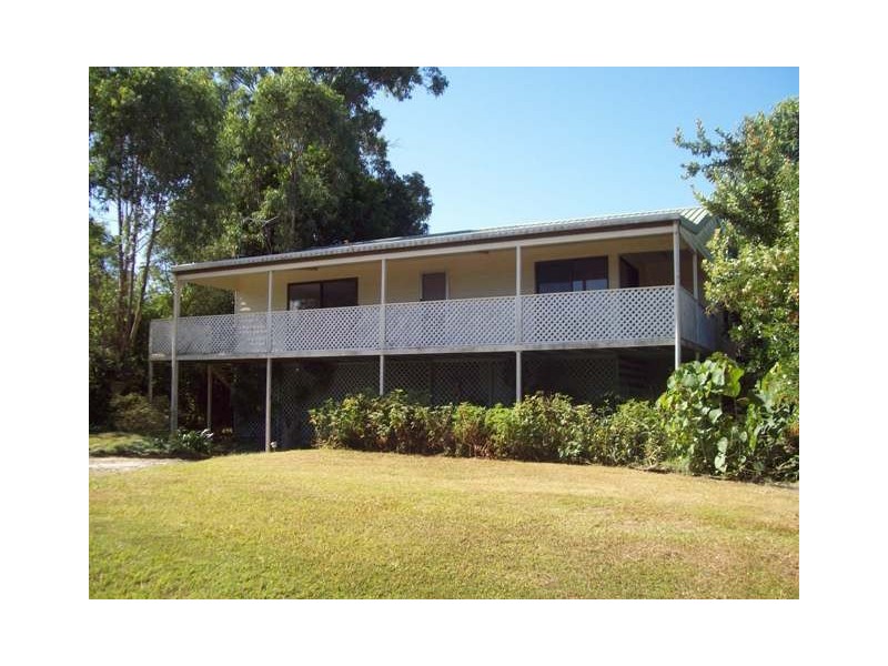 39 Western Road, Macleay Island QLD 4184