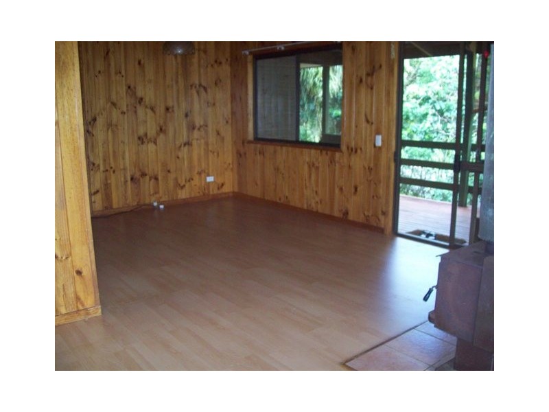 44 Blue Waters Crescent, Macleay Island QLD 4184