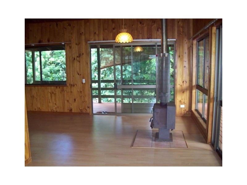 44 Blue Waters Crescent, Macleay Island QLD 4184