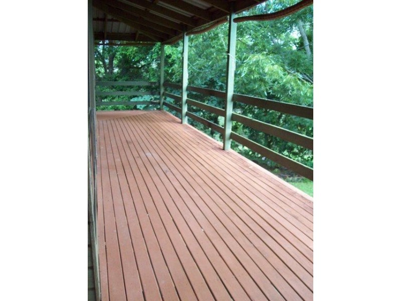 44 Blue Waters Crescent, Macleay Island QLD 4184