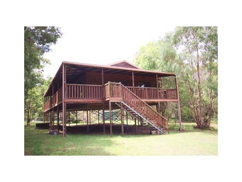 40 Piccaninny Street, Macleay Island QLD 4184