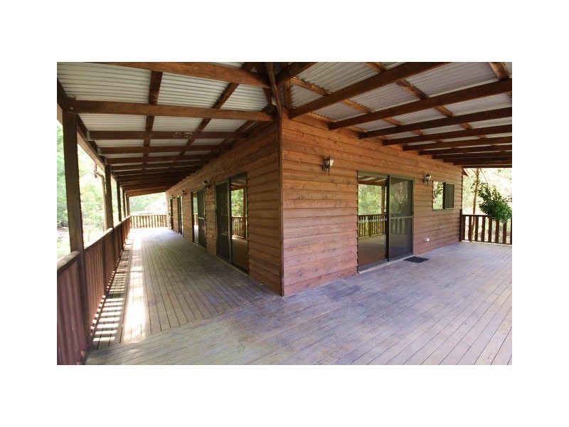 40 Piccaninny Street, Macleay Island QLD 4184