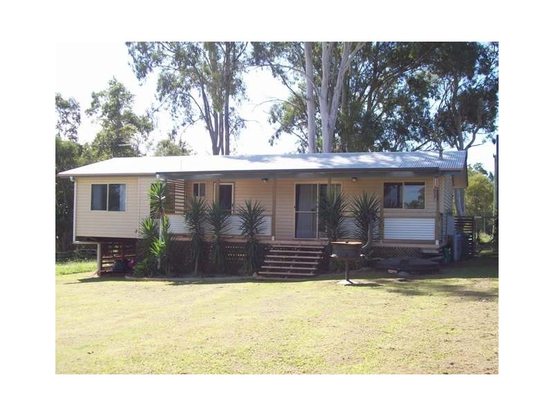 78 Hastings Terrace, Macleay Island QLD 4184
