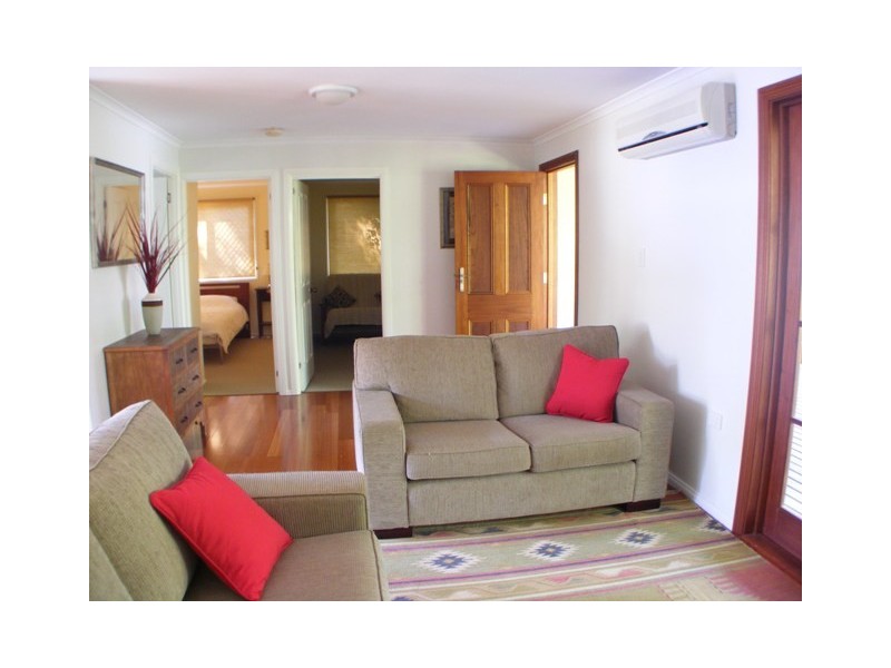 9 Aruma, Macleay Island QLD 4184