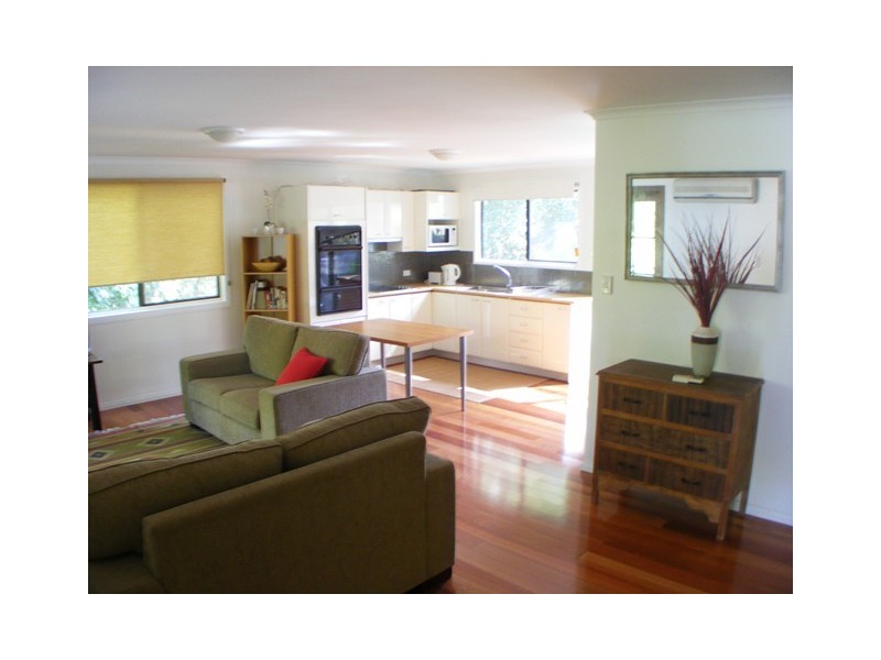 9 Aruma, Macleay Island QLD 4184