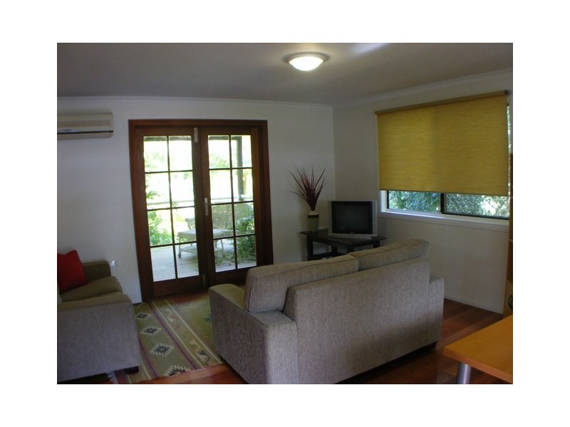 9 Aruma, Macleay Island QLD 4184