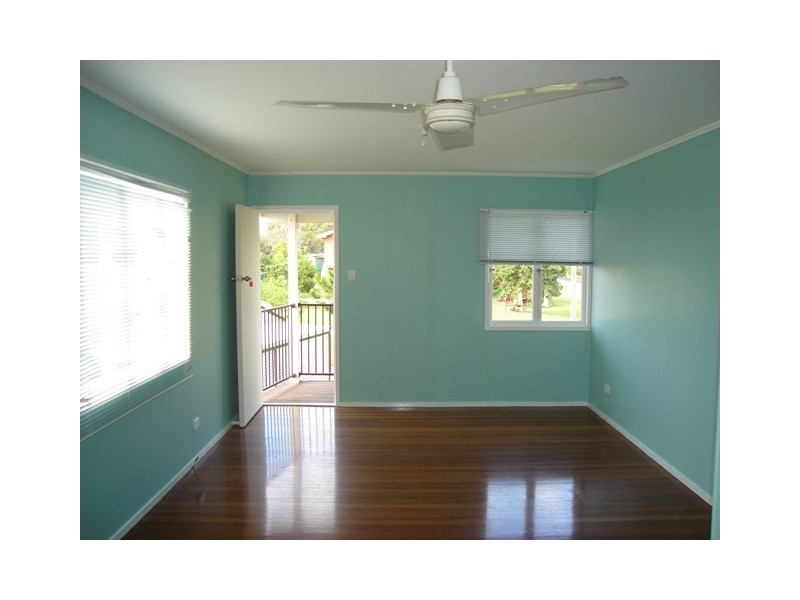 1 Squire Street, Macleay Island QLD 4184