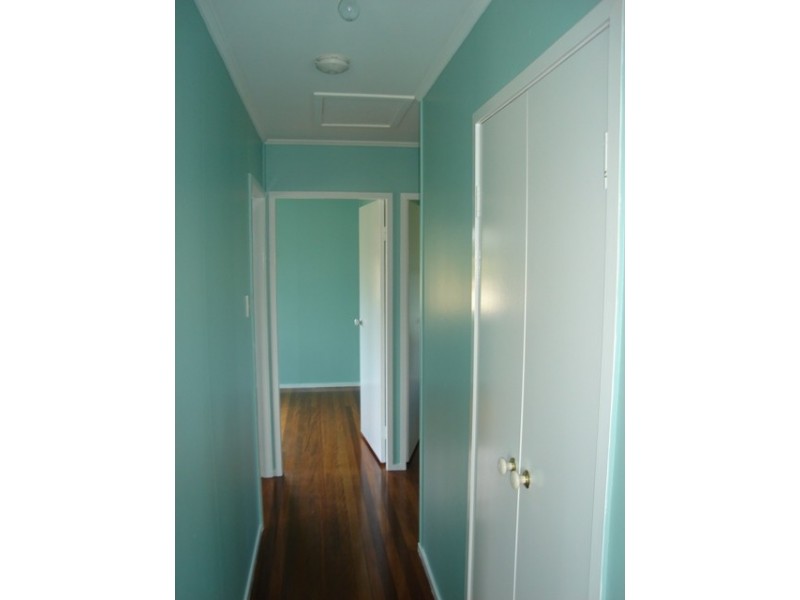 1 Squire Street, Macleay Island QLD 4184