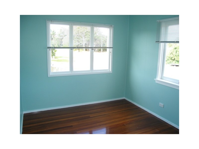 1 Squire Street, Macleay Island QLD 4184