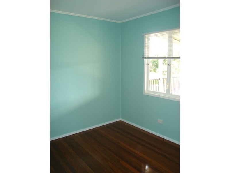 1 Squire Street, Macleay Island QLD 4184