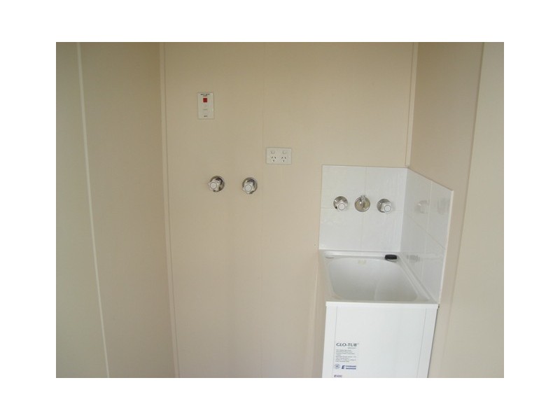 1 Squire Street, Macleay Island QLD 4184