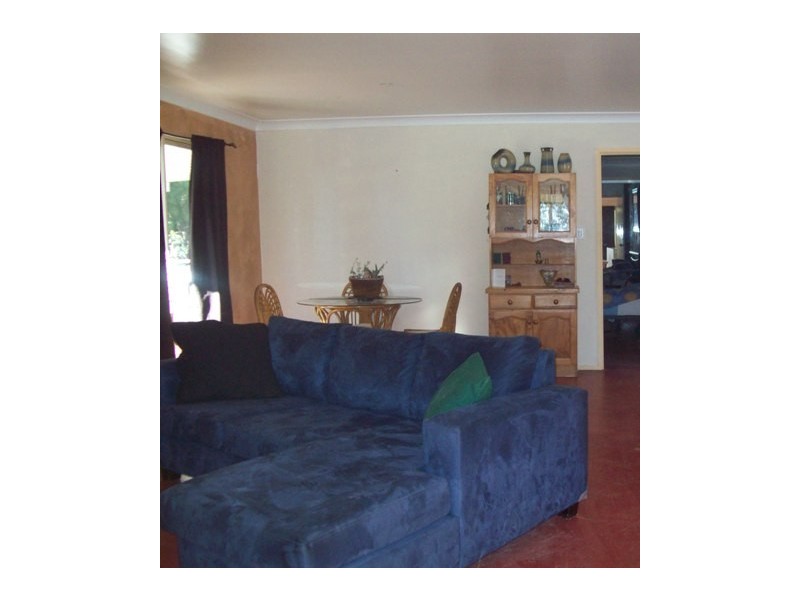 62 High Central Road, Macleay Island QLD 4184