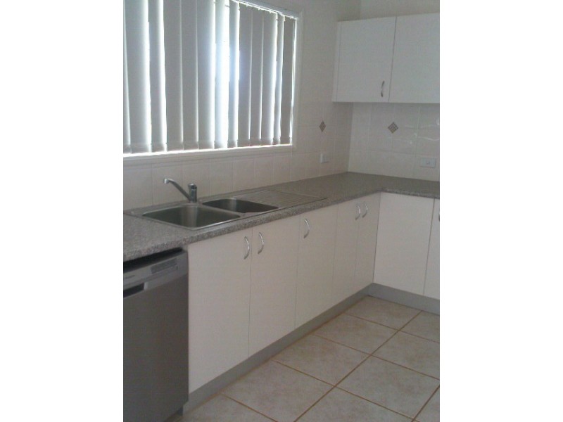 23 Lonicera, Macleay Island QLD 4184