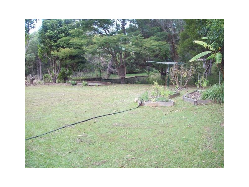 18 Glen Street, Macleay Island QLD 4184