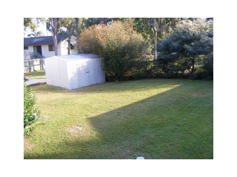 5 Arthur Street, Macleay Island QLD 4184