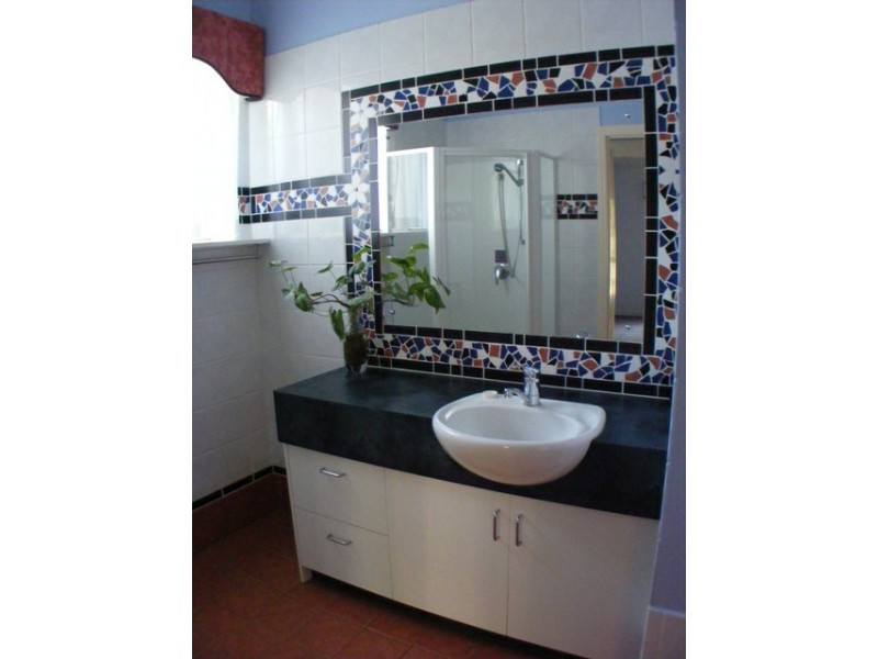 33 Cavendish Road, Russell Island QLD 4184