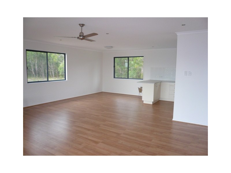 65 Eastbourne Terrace, Macleay Island QLD 4184