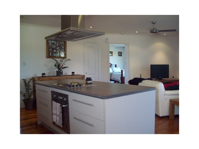 6 Timothy, Macleay Island QLD 4184