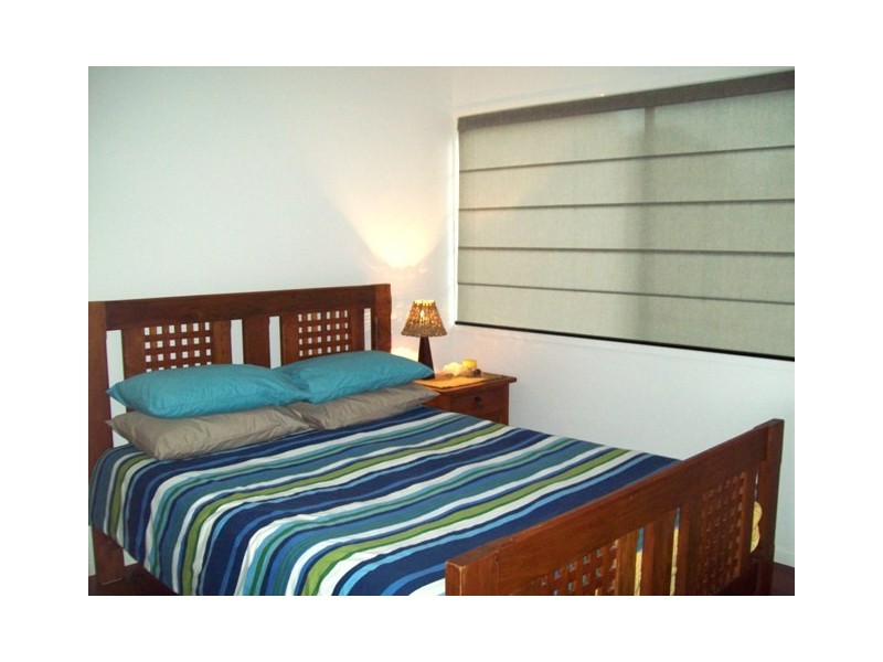 136 Western Road, Macleay Island QLD 4184