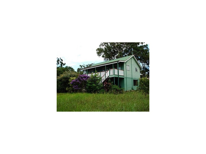 17 Halcyon Street, Lamb Island QLD 4184