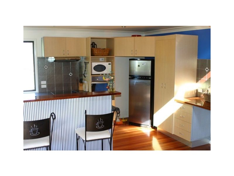 4 Quail Place, Macleay Island QLD 4184