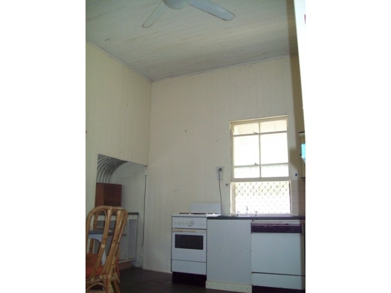 26 Arthur Street, Macleay Island QLD 4184