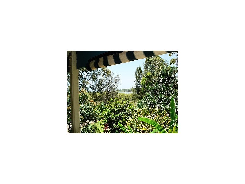 66 Charles Terrace, Macleay Island QLD 4184